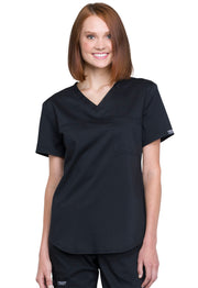 Tuckable V-Neck O.R. Top