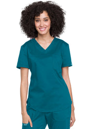 Tuckable V-Neck O.R. Top