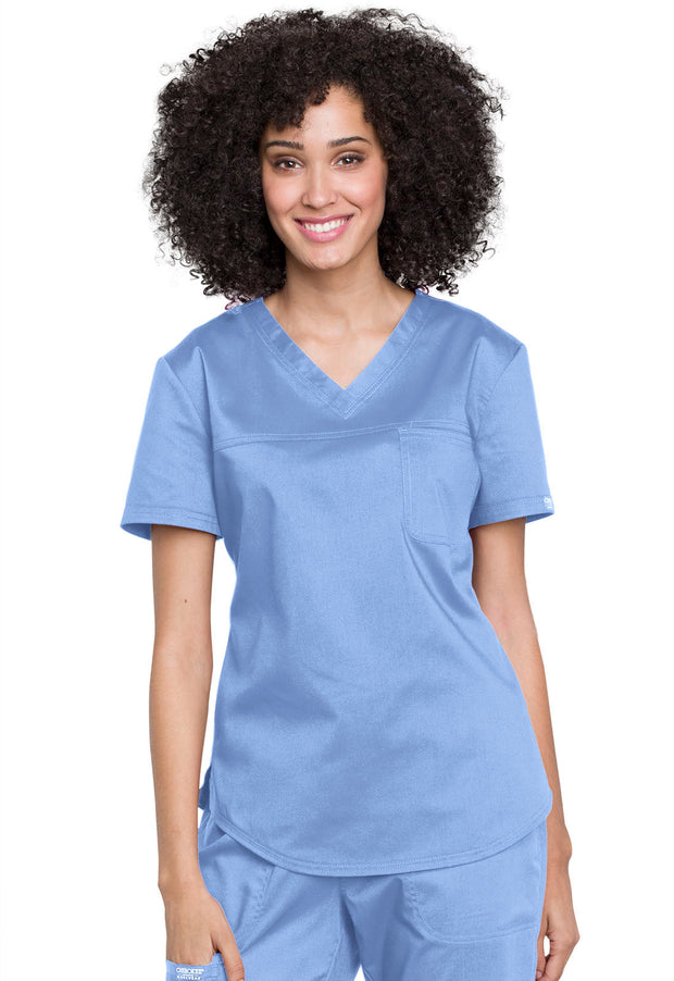 Tuckable V-Neck O.R. Top