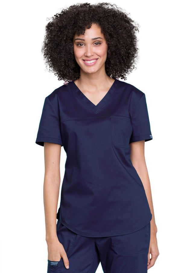 Tuckable V-Neck O.R. Top